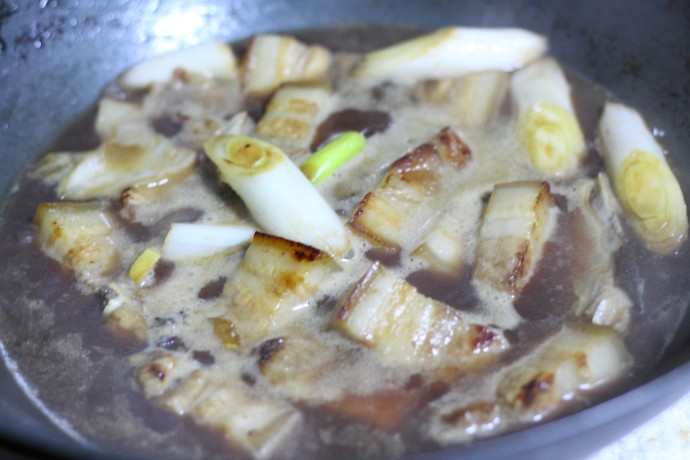 蕨菜黄豆炖肉步骤8