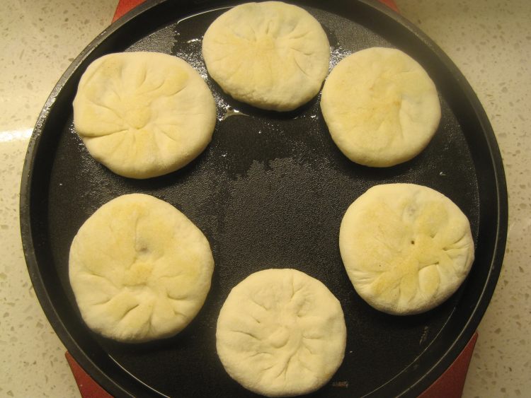 发面馅饼步骤9
