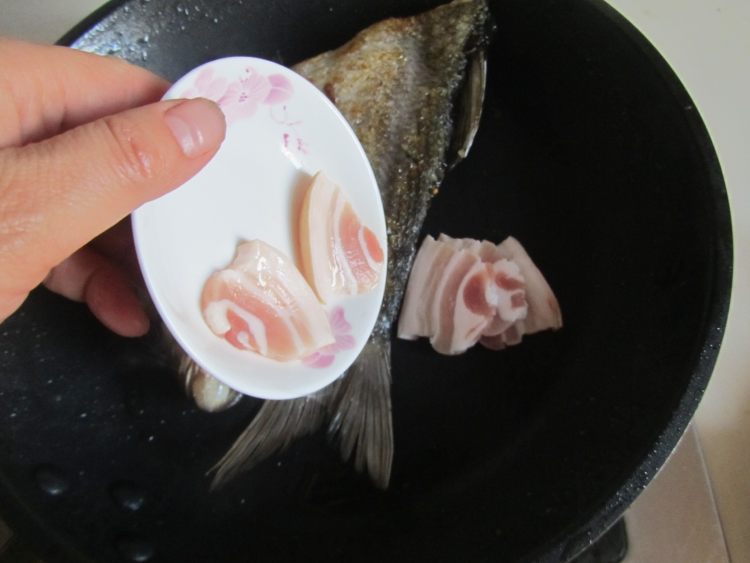 豆瓣烧鱼步骤6