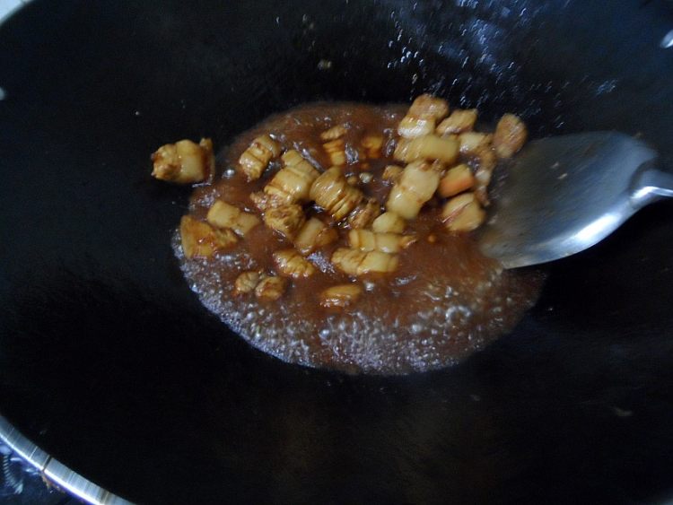 鸡蛋红烧肉步骤5