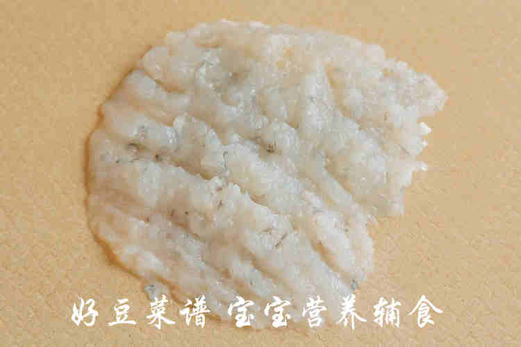 虾仁猪肉蛋卷步骤3
