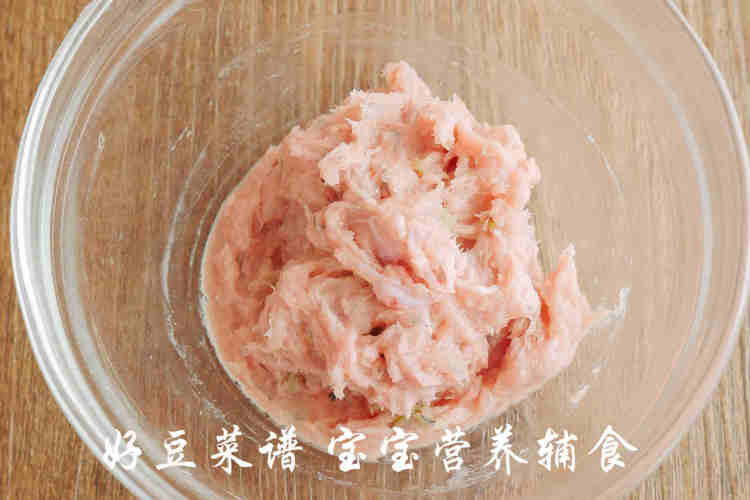 虾仁猪肉蛋卷步骤8