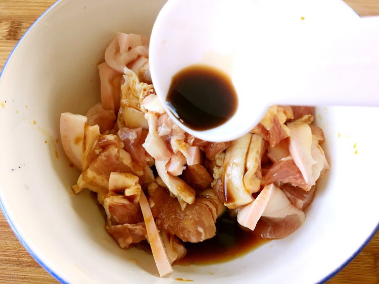 青椒肉片步骤4