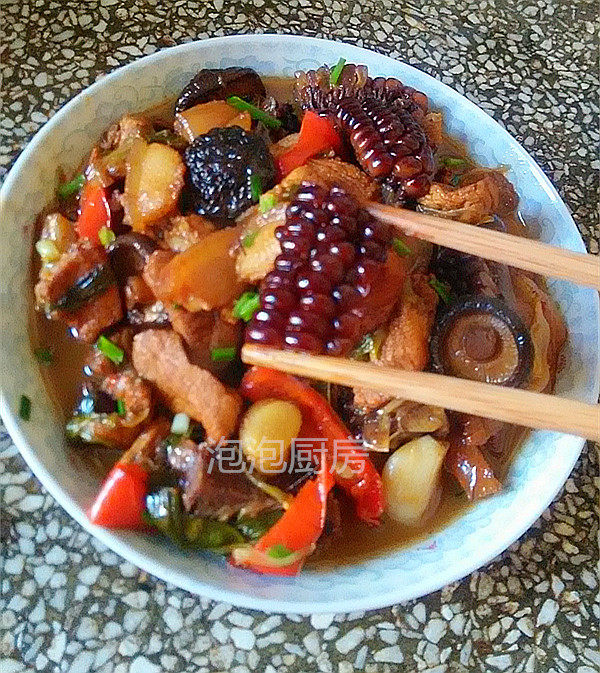 玉米红烧肉步骤7