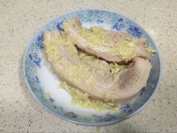 盐蒜五花肉步骤5