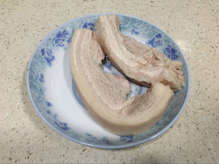 盐蒜五花肉步骤4