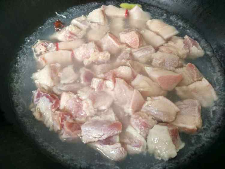 超简版红烧肉步骤2