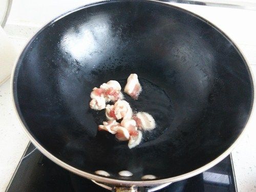 东北乡村风味酸菜粉步骤3