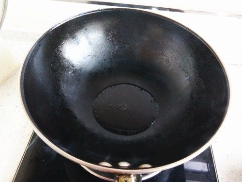 东北乡村风味酸菜粉步骤2