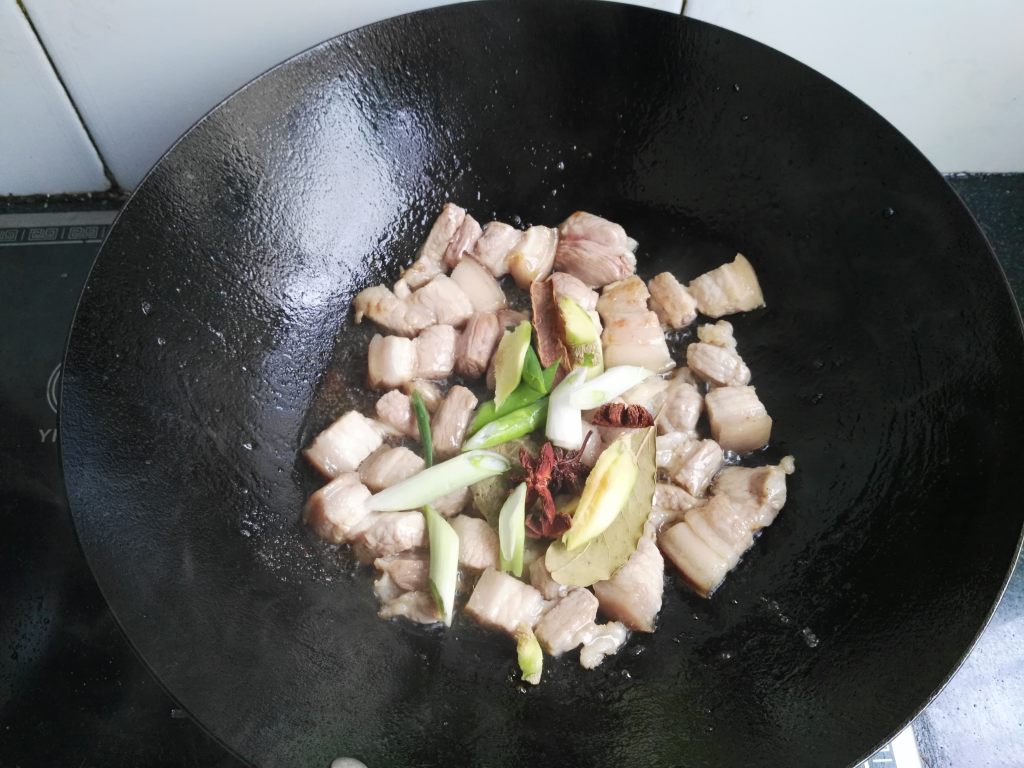 梅干菜烧肉步骤7