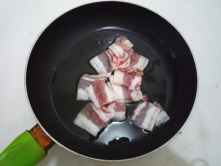 小炒圆白菜步骤5