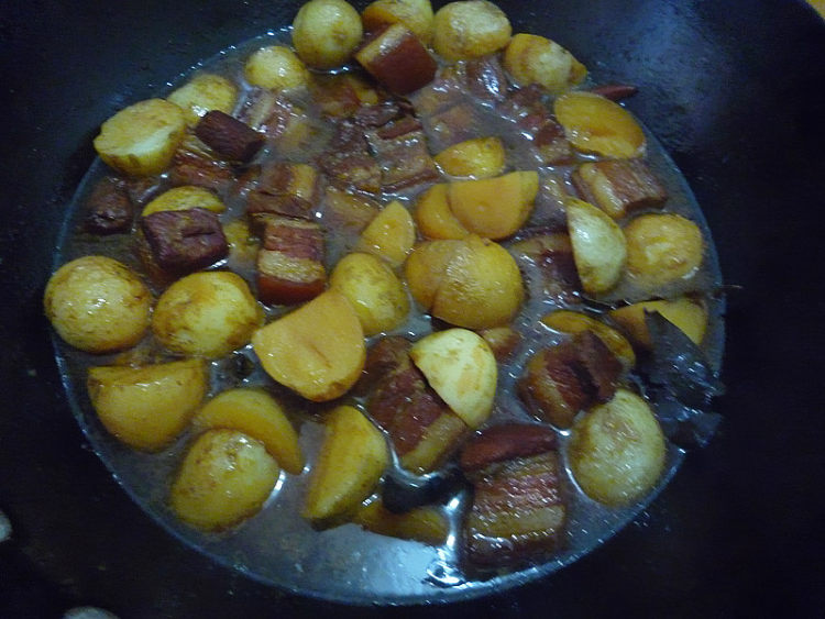 小土豆烧肉步骤11