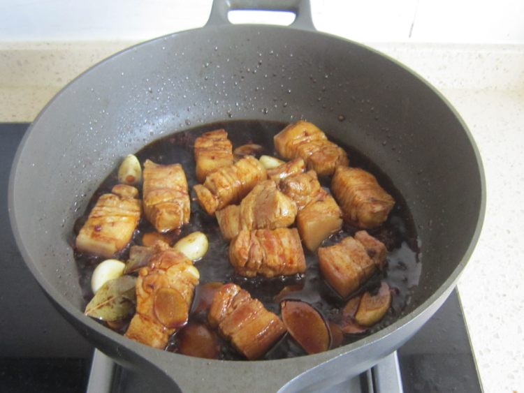 菱角烧肉步骤8