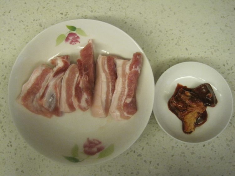 腐乳烧肉步骤1