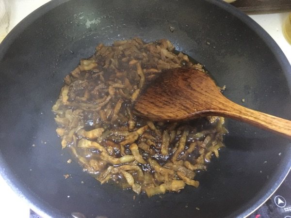 肚肉炒饭步骤1