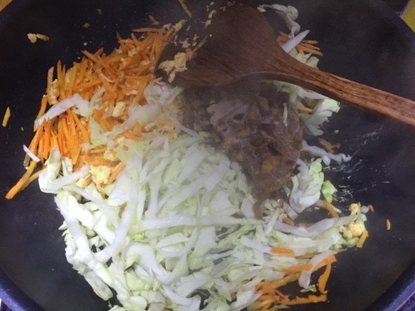 肚肉炒饭步骤4