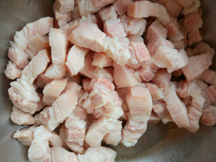 电压力锅版卤肉饭步骤2