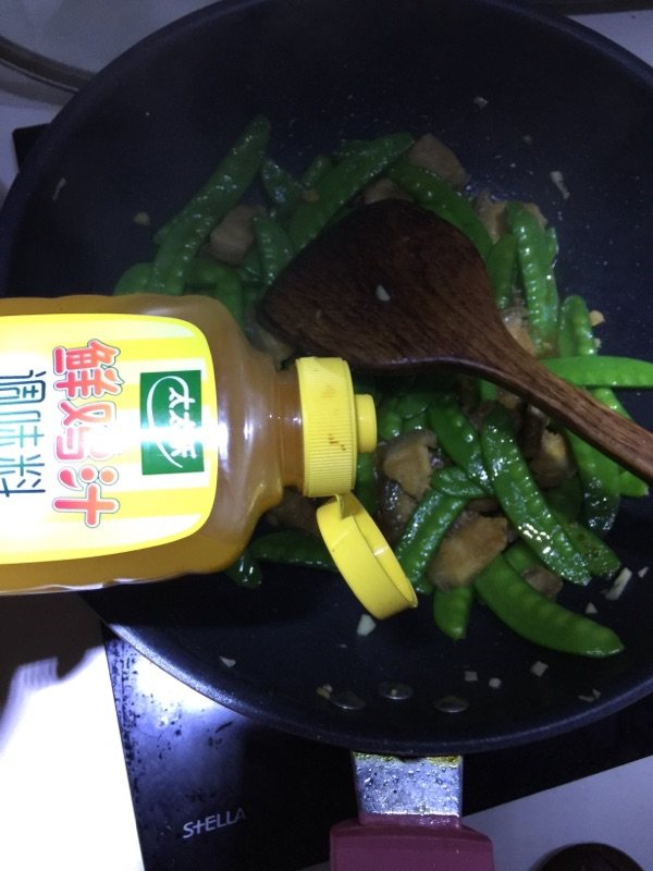 荷兰豆煸炒五花肉步骤5
