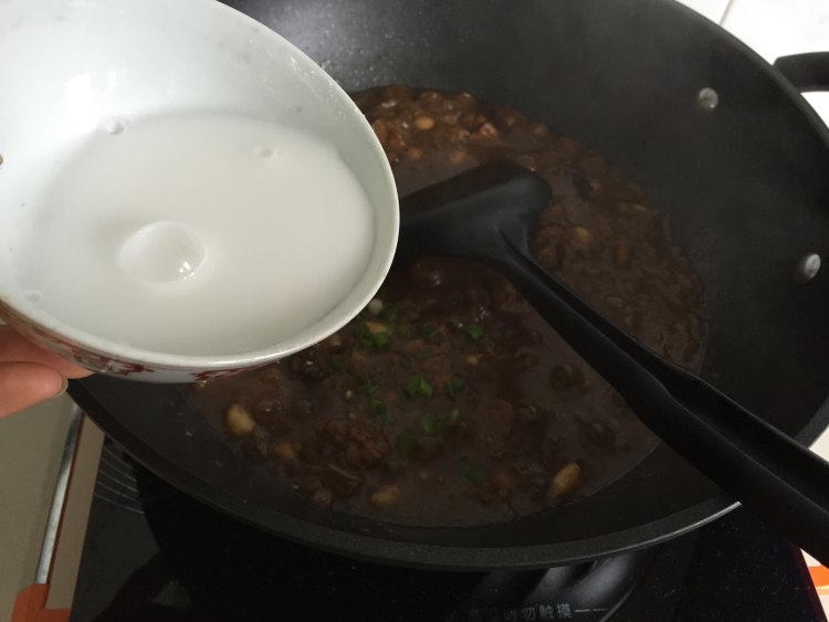 花生茄丁卤肉酱步骤9
