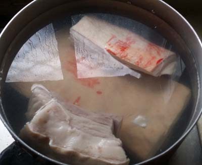 芝麻叶扣肉步骤3