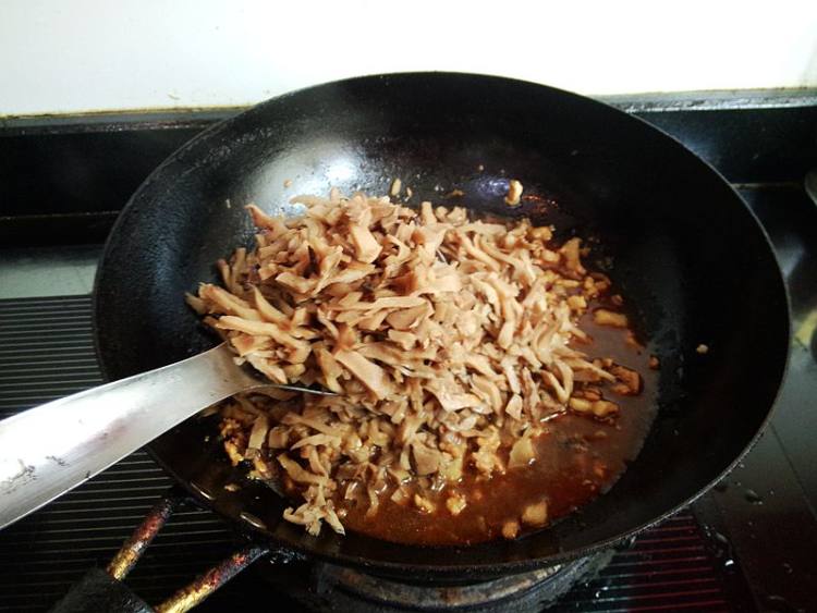 黑笋干肉馅芝麻饼步骤12
