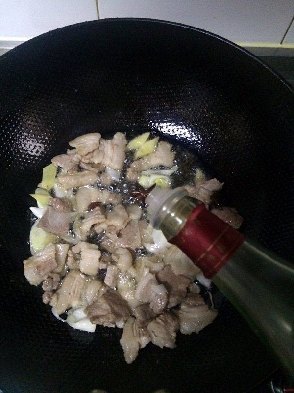 白菜炖五花肉步骤7