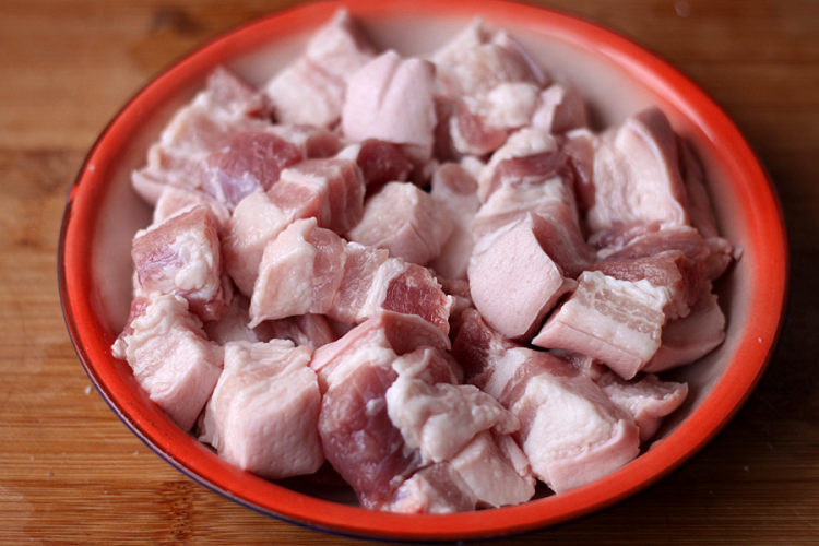 元宝红烧肉步骤2