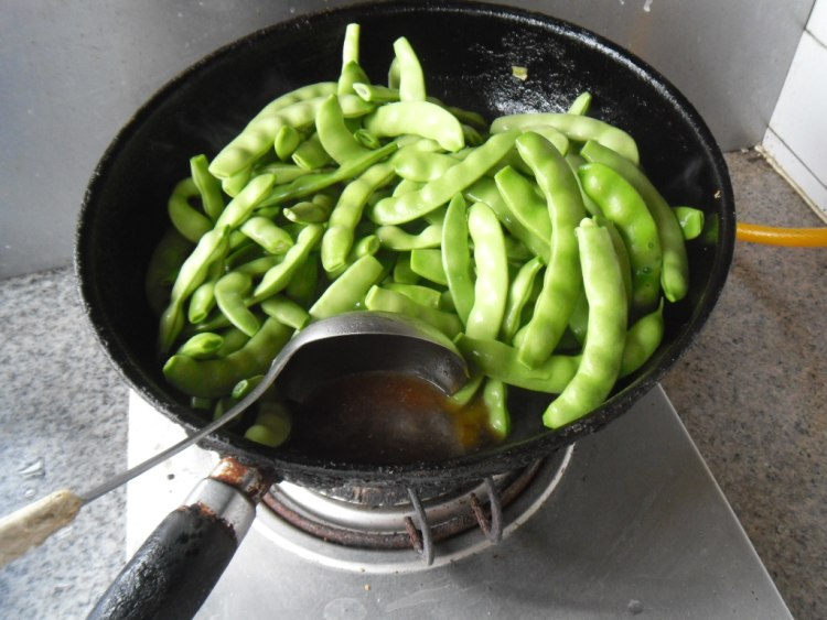 五花肉炖豆角步骤8