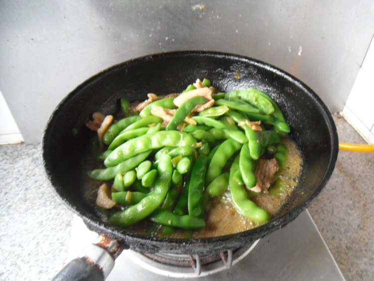 五花肉炖豆角步骤10