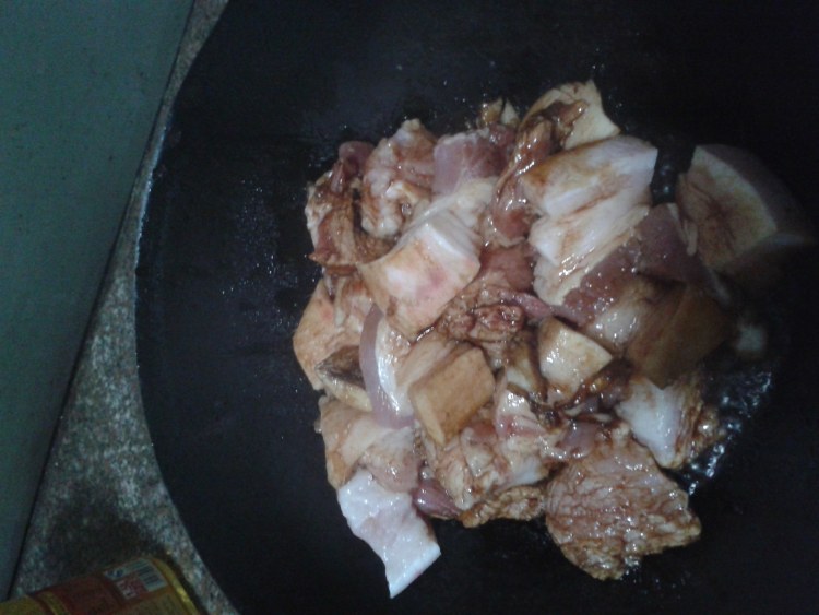 红烧五花肉步骤3