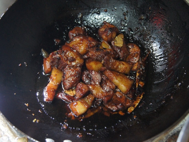 可乐红烧肉步骤2