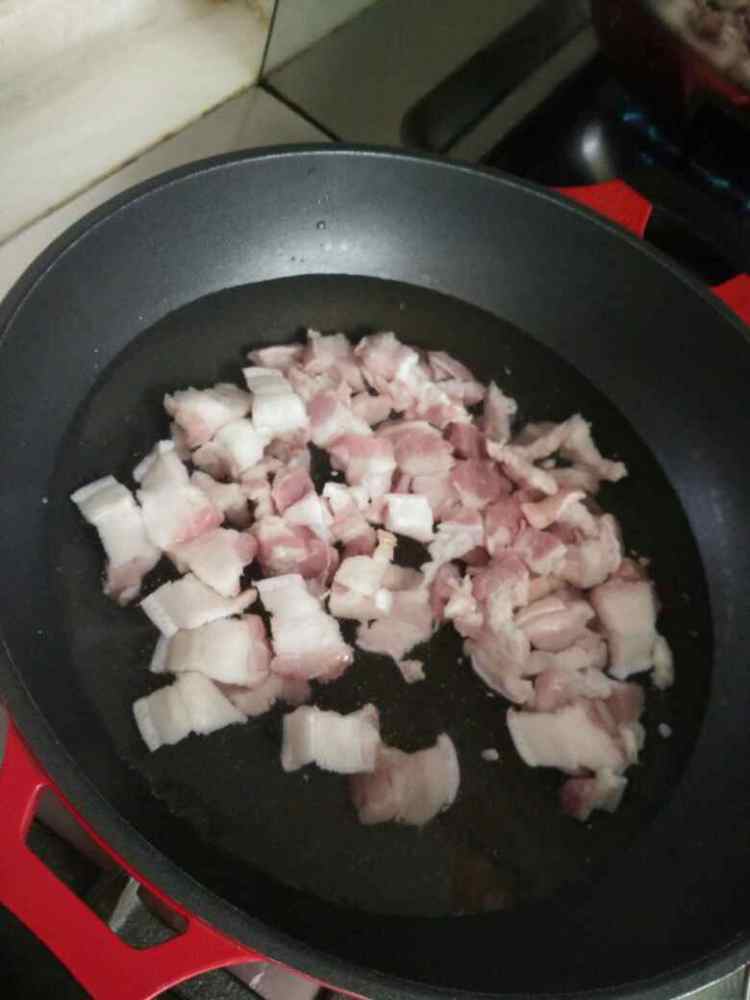 可乐海带头五花肉步骤2