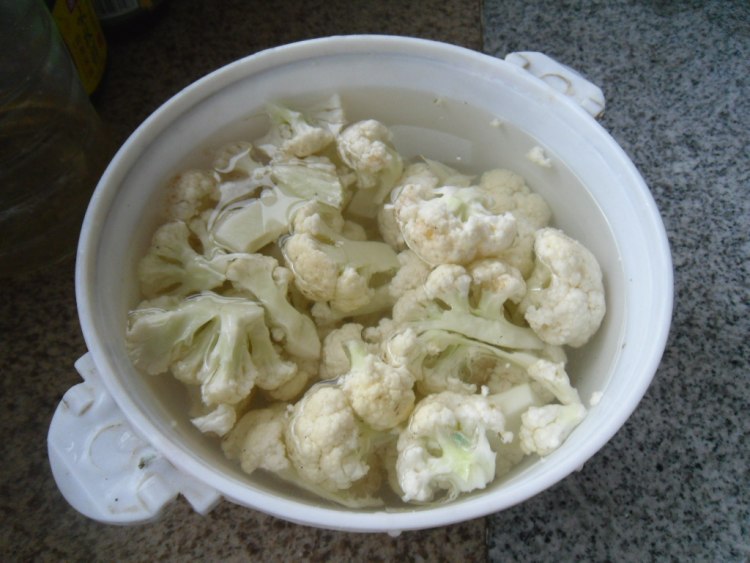 干锅菜花步骤1