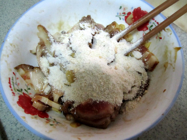 铁棍山药粉蒸肉步骤4