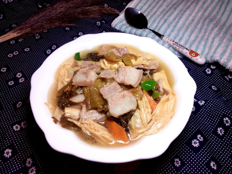 泡酸菜炖五花肉步骤11