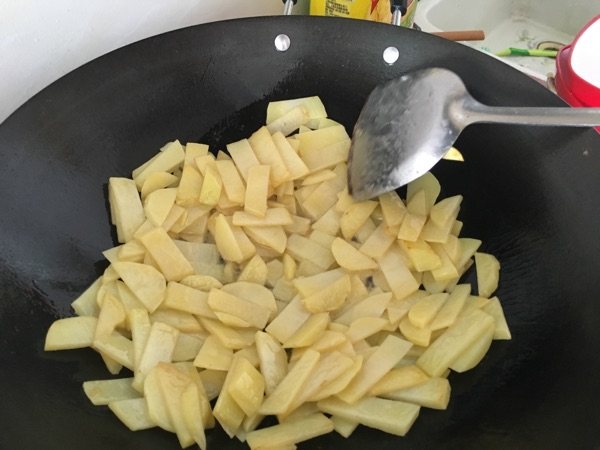土豆炒肉片#新鲜从这步骤5