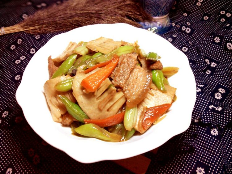 豆角春笋炒肉步骤9