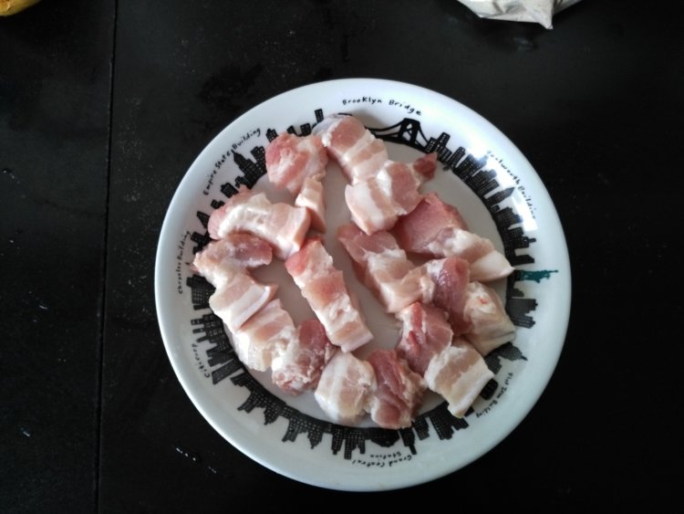 粉蒸肉拌土豆步骤2