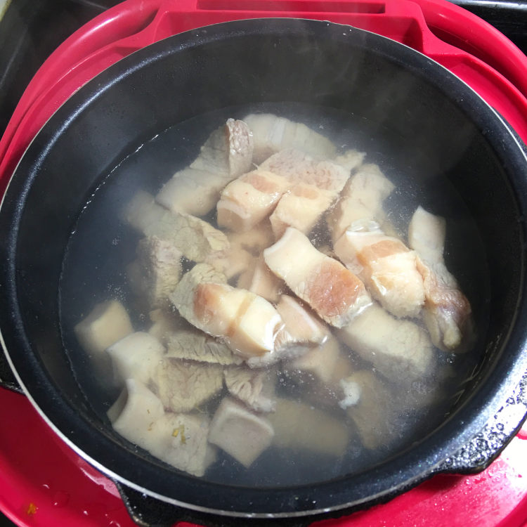 电饭煲酱香五花肉#不步骤4