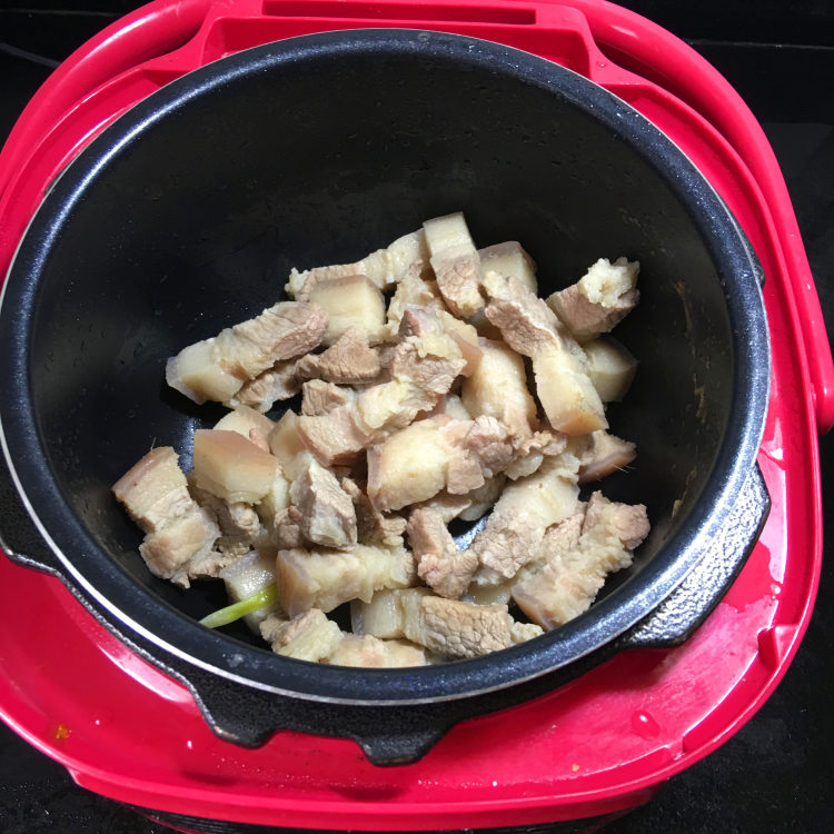 电饭煲酱香五花肉#不步骤13
