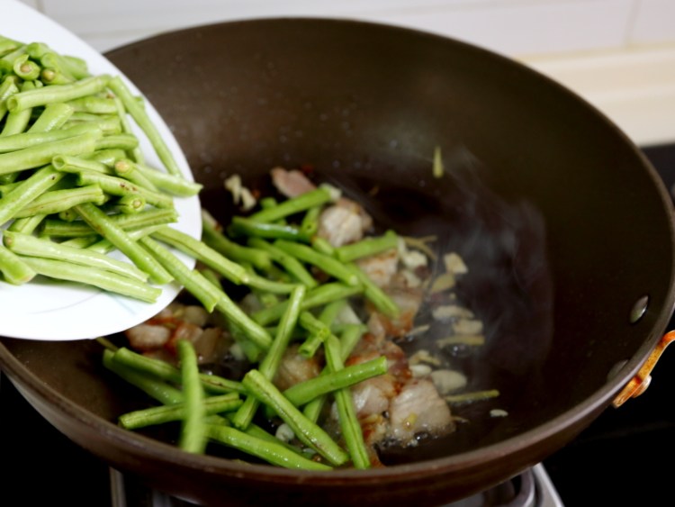 酱香豆角#多效护理一步骤4