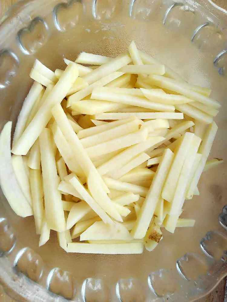 大肉土豆炖豆角步骤2