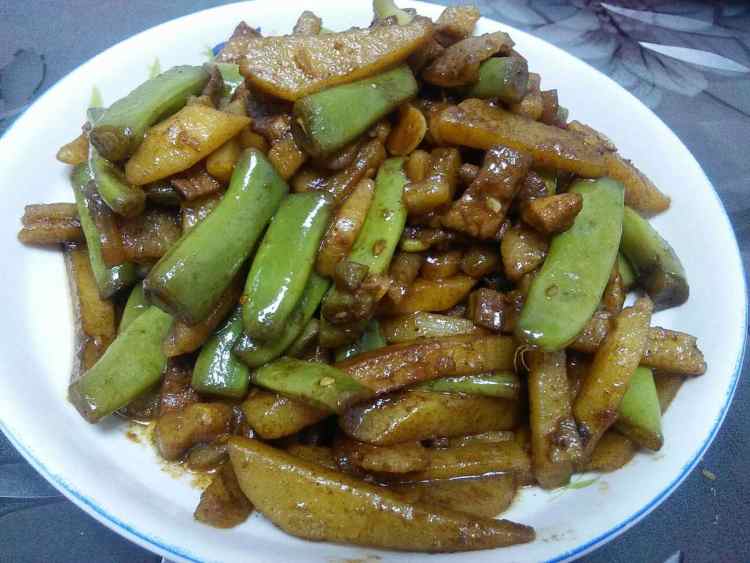 大肉土豆炖豆角步骤10