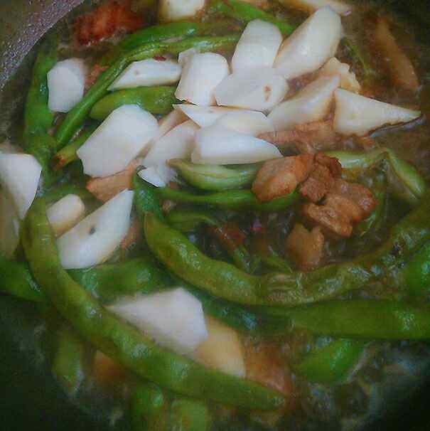 五花肉炖豆角山药步骤6