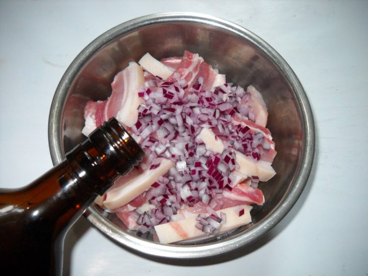 辣椒鲊糯芋蒸肉步骤3