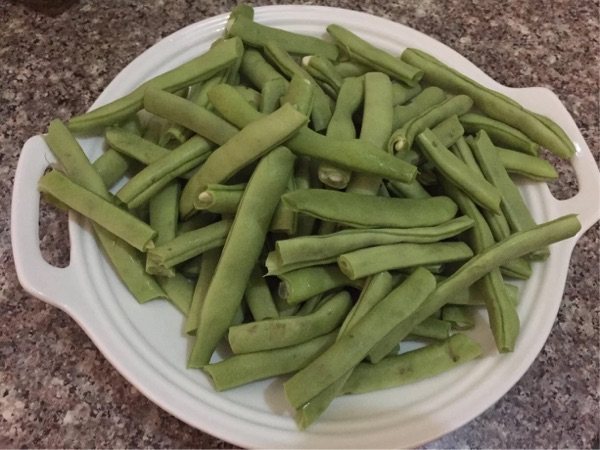 猪肉炖豆角步骤1