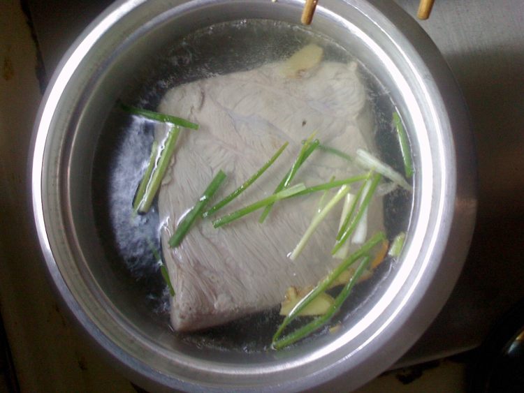 雪菜扣肉步骤1