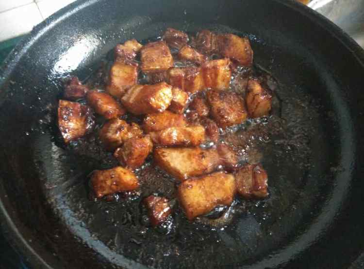 土豆干焖肉步骤4