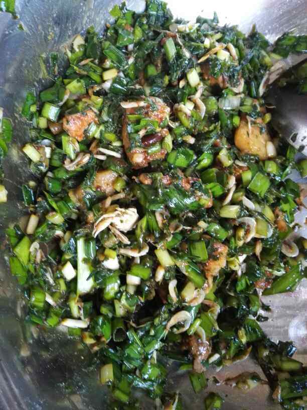 荠菜发面包子步骤4