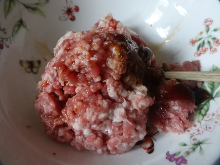 玉米香菇猪肉馄饨步骤2